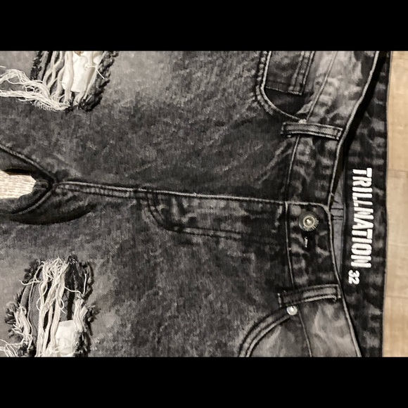 Men’s Ripped Jeans - Picture 3 of 8